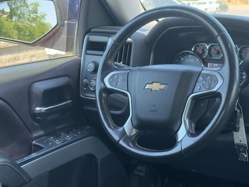 Chevrolet Silverado 1500 Vehicle Image 12