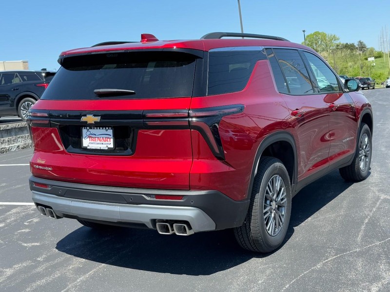 Chevrolet Traverse Vehicle Image 04