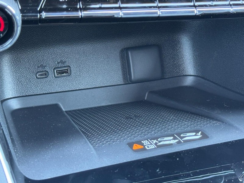 Chevrolet Traverse Vehicle Image 13