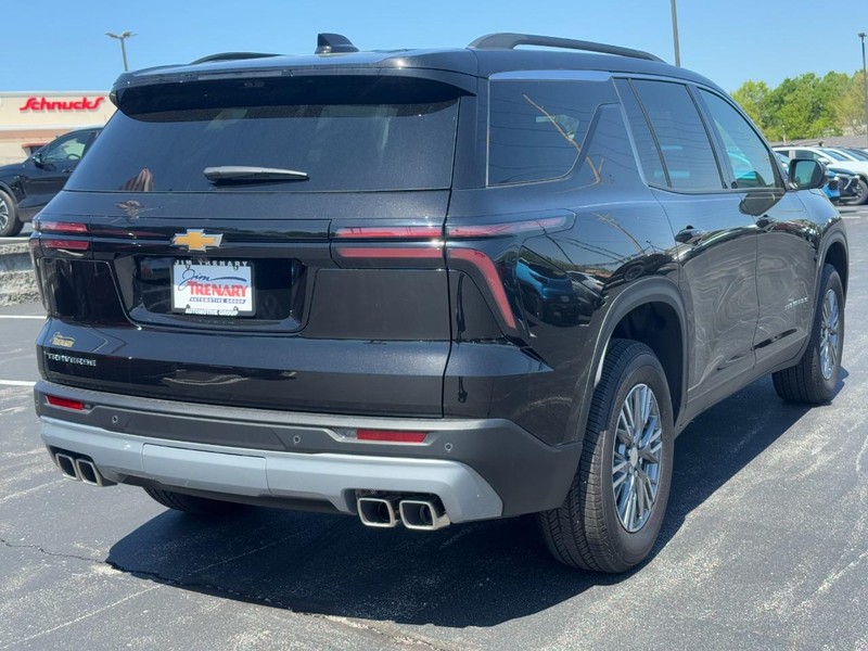Chevrolet Traverse Vehicle Image 04