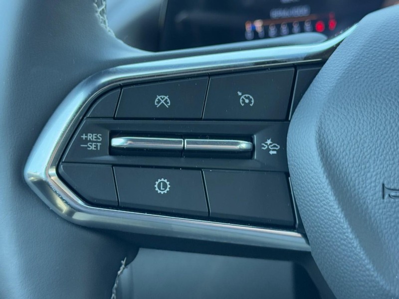 Chevrolet Traverse Vehicle Image 12