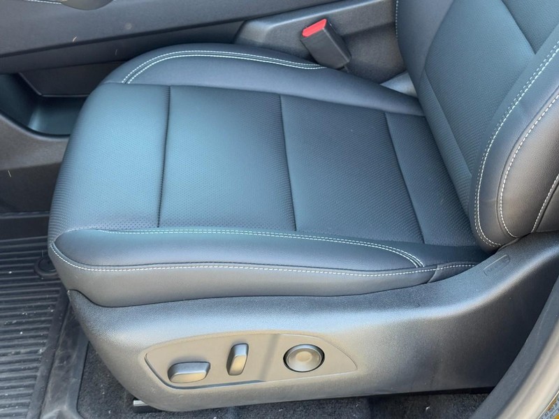 Chevrolet Traverse Vehicle Image 16