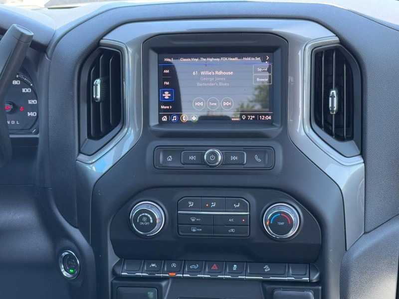 Chevrolet Silverado 1500 Vehicle Image 09