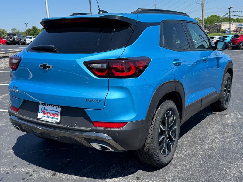 Chevrolet TrailBlazer Vehicle Image 04