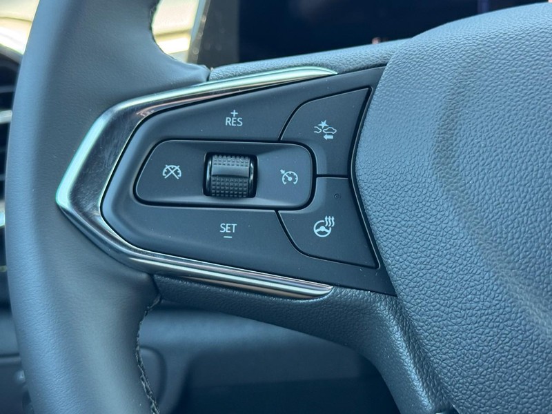 Chevrolet TrailBlazer Vehicle Image 11