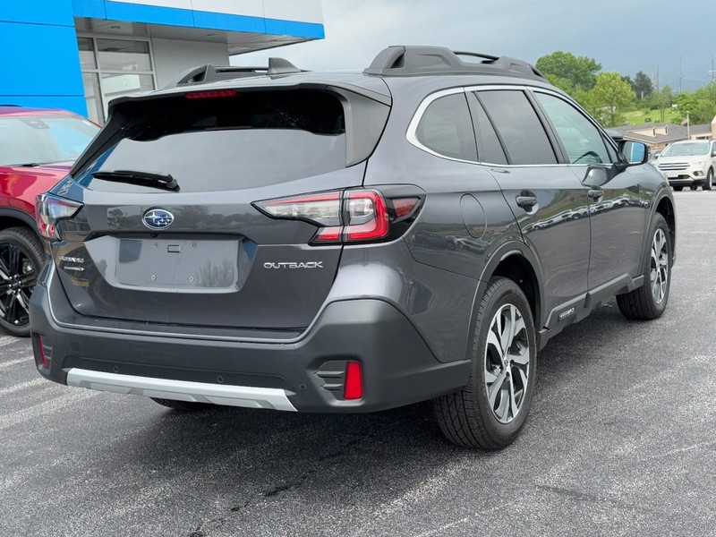 Subaru Outback Vehicle Full-screen Gallery Image 03