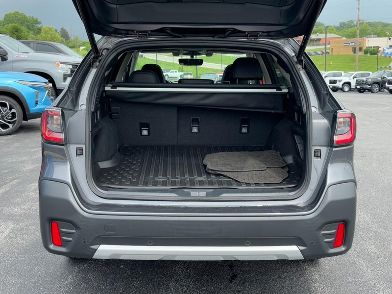 Subaru Outback Vehicle Full-screen Gallery Image 05