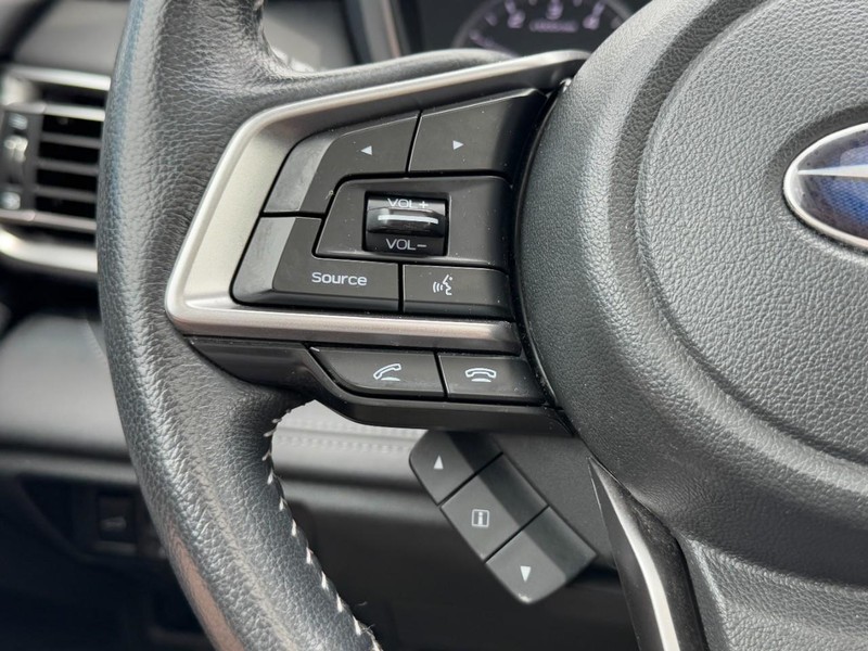 Subaru Outback Vehicle Full-screen Gallery Image 17