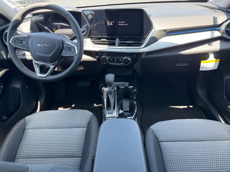 Chevrolet Trax Vehicle Image 07