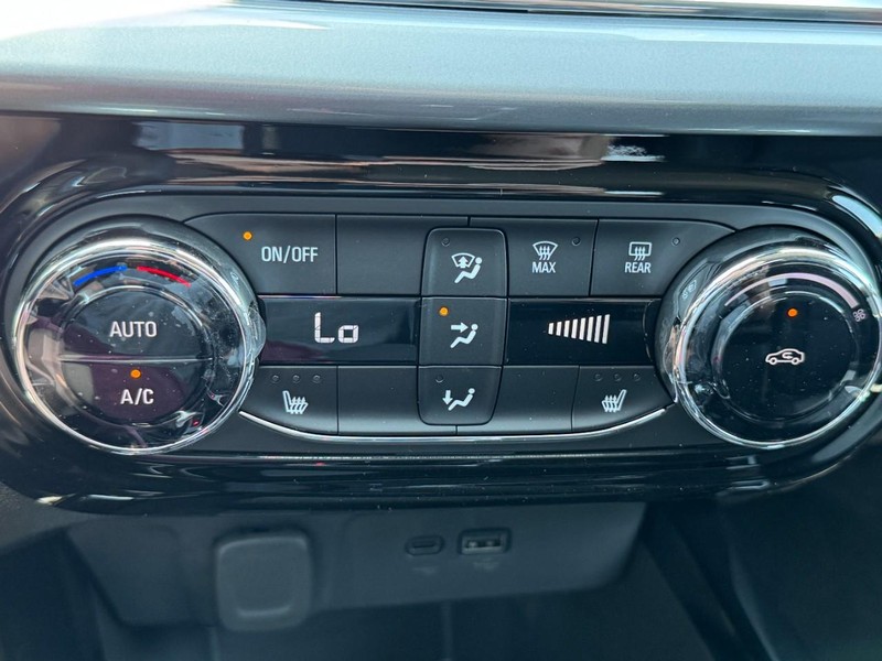 Chevrolet Trax Vehicle Image 14