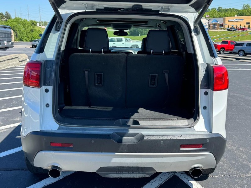 GMC Acadia Vehicle Image 05