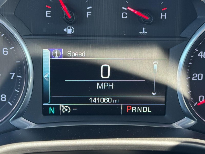 GMC Acadia Vehicle Image 20