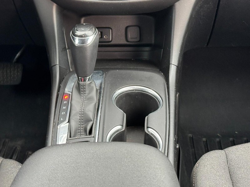 Chevrolet Equinox Vehicle Full-screen Gallery Image 14