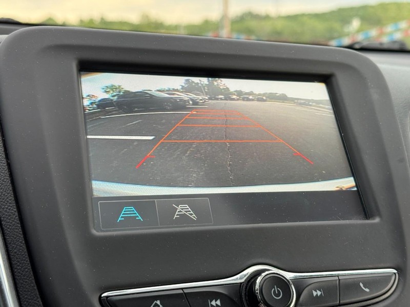 Chevrolet Equinox Vehicle Full-screen Gallery Image 20