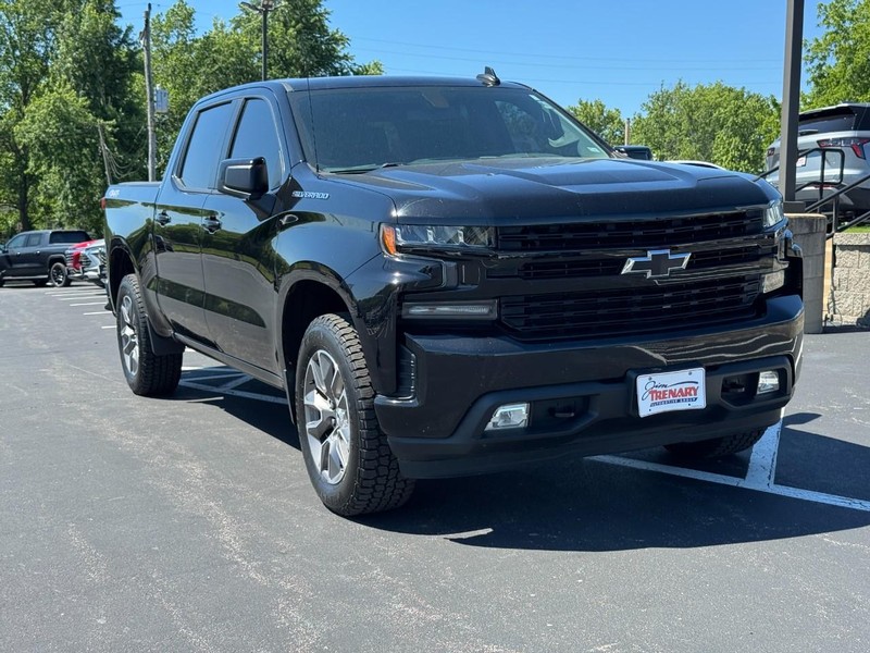 Chevrolet Silverado 1500 Vehicle Image 02