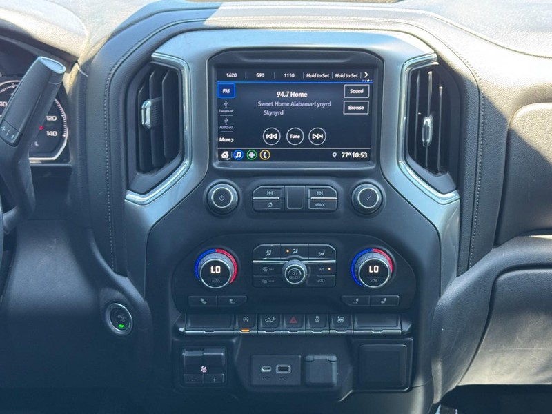 Chevrolet Silverado 1500 Vehicle Image 13
