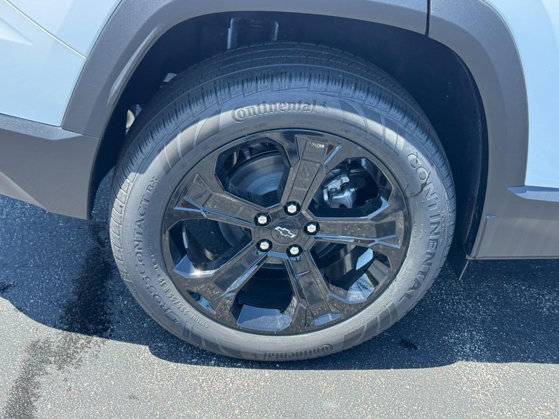 Chevrolet Equinox Vehicle Image 05