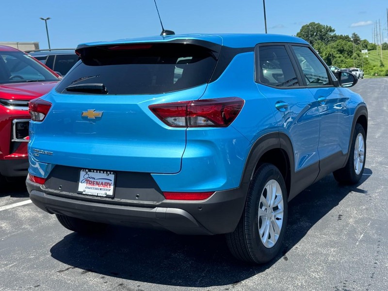 Chevrolet TrailBlazer Vehicle Image 04