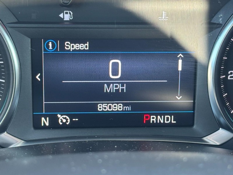 Chevrolet Equinox Vehicle Image 18