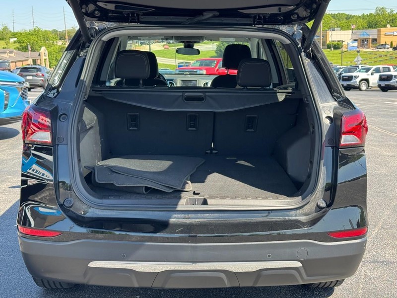Chevrolet Equinox Vehicle Full-screen Gallery Image 05