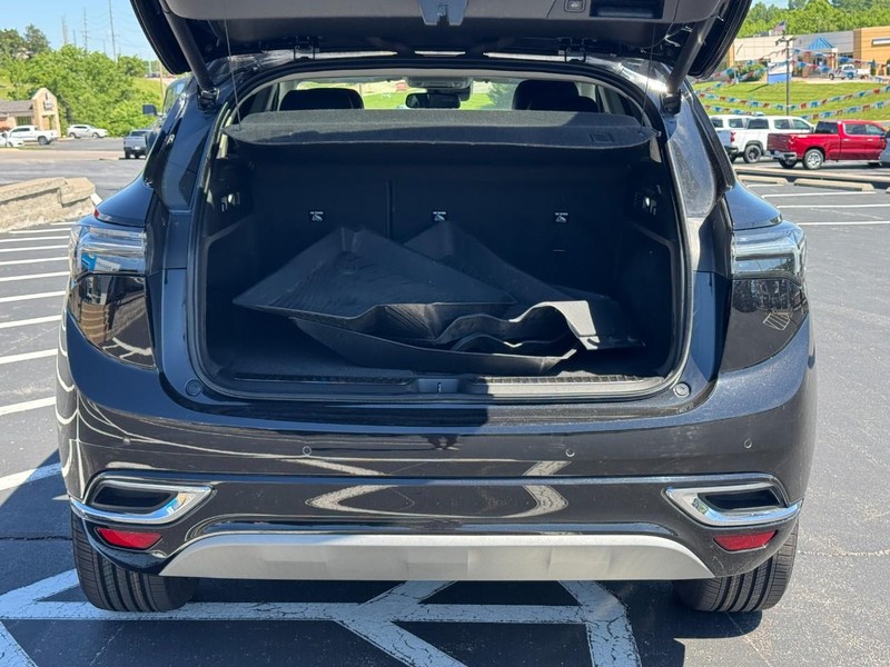 Buick Envision Vehicle Full-screen Gallery Image 05