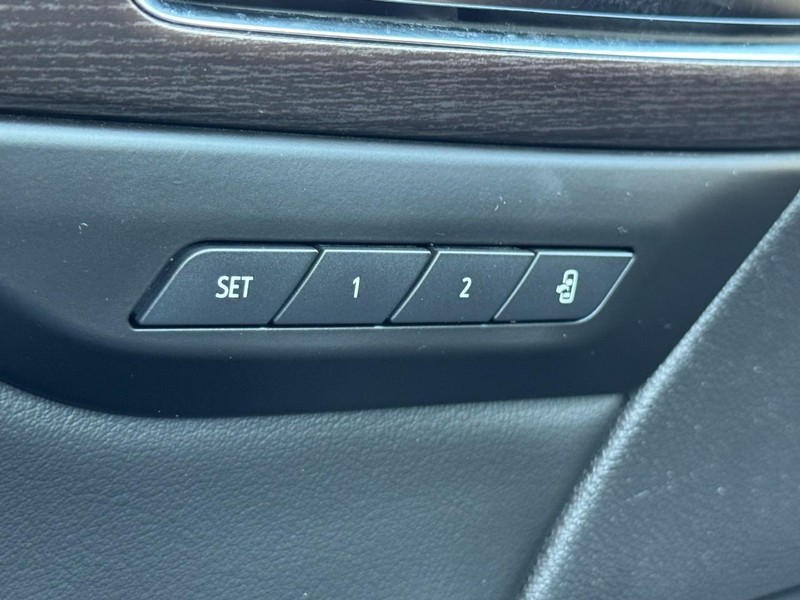 Buick Envision Vehicle Full-screen Gallery Image 16
