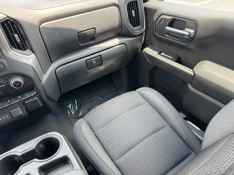 Chevrolet Silverado 1500 Vehicle Image 16