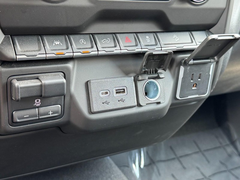 Chevrolet Silverado 1500 Vehicle Image 19