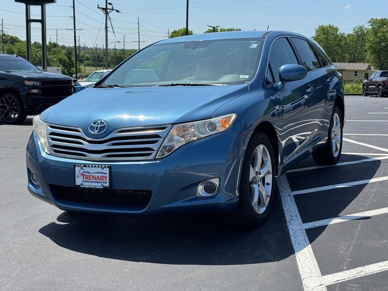 Toyota Venza Vehicle Full-screen Gallery Image 09