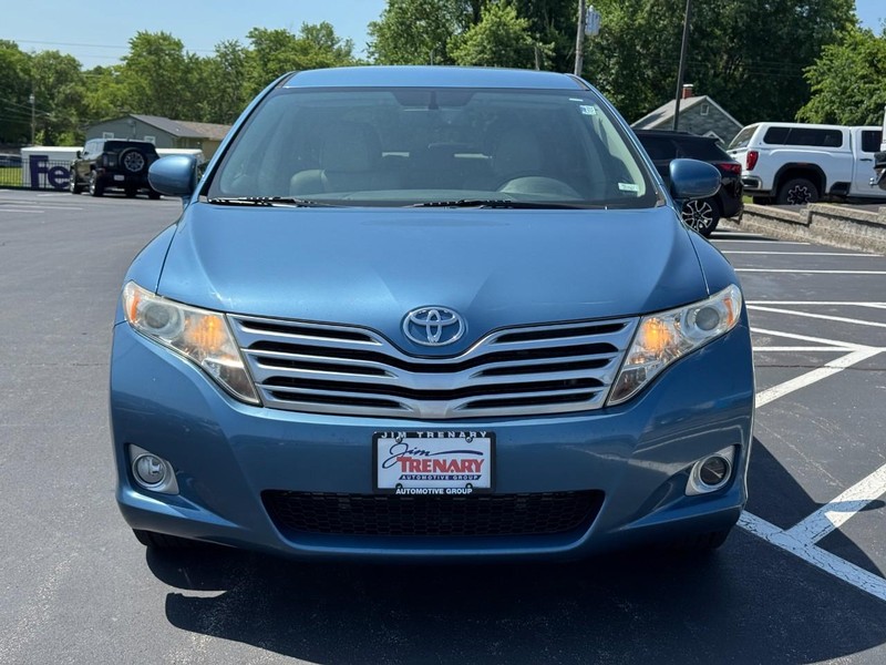 Toyota Venza Vehicle Full-screen Gallery Image 10