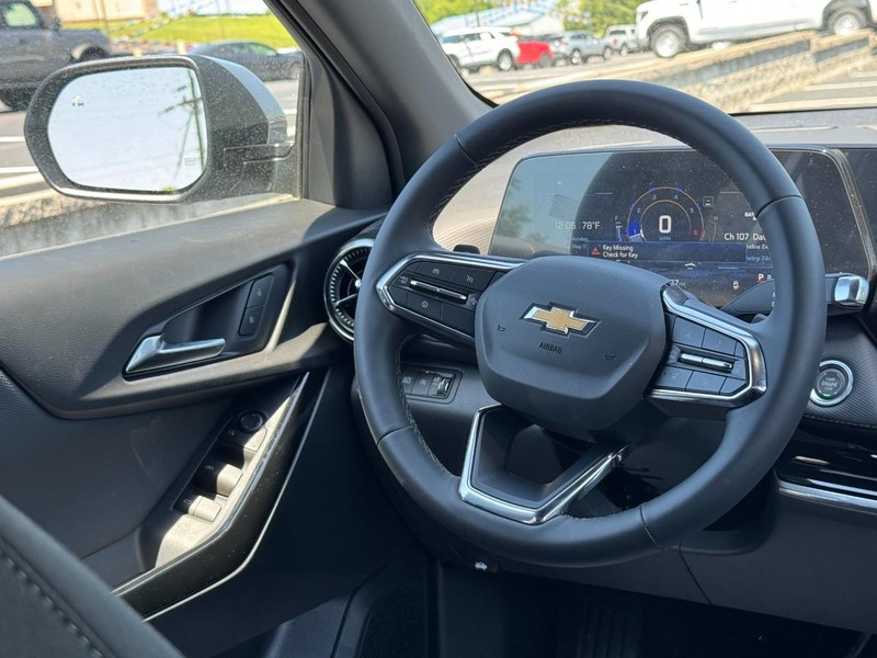 Chevrolet Equinox Vehicle Image 08