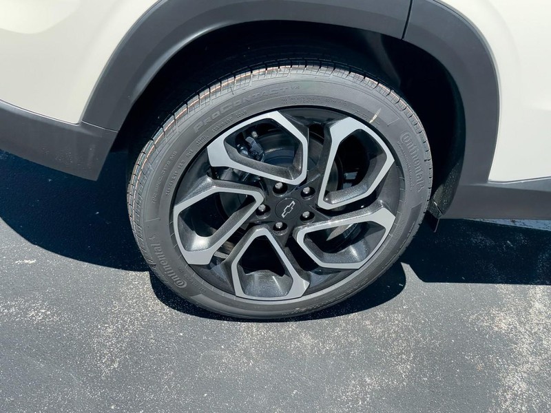 Chevrolet Trax Vehicle Image 05