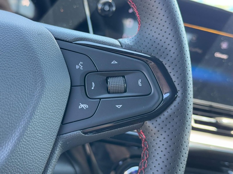 Chevrolet Trax Vehicle Image 12