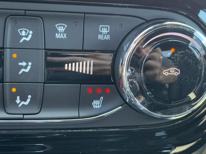 Chevrolet Trax Vehicle Image 14
