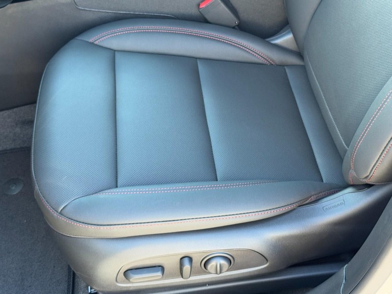 Chevrolet Trax Vehicle Image 16