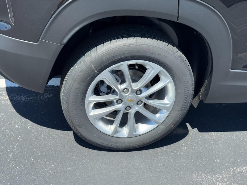 Chevrolet TrailBlazer Vehicle Image 05