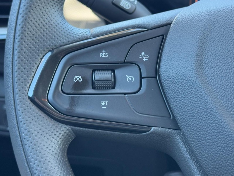 Chevrolet TrailBlazer Vehicle Image 11