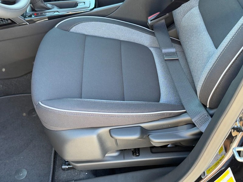 Chevrolet TrailBlazer Vehicle Image 15