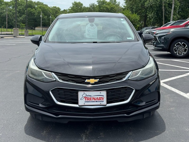 Chevrolet Cruze Vehicle Full-screen Gallery Image 09
