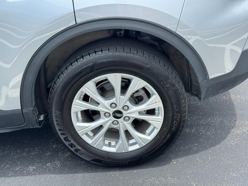 Ford Escape Vehicle Image 07