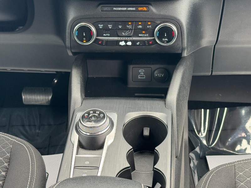 Ford Escape Vehicle Image 14