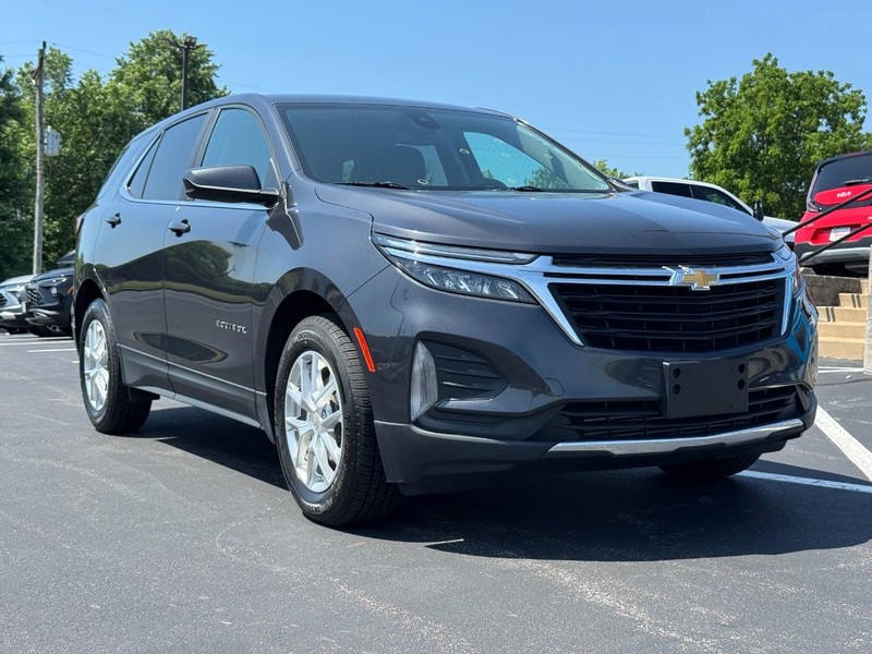 Chevrolet Equinox Vehicle Full-screen Gallery Image 02