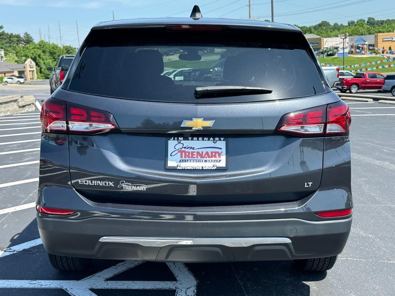 Chevrolet Equinox Vehicle Full-screen Gallery Image 04
