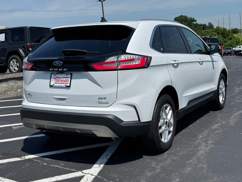 Ford Edge Vehicle Image 03