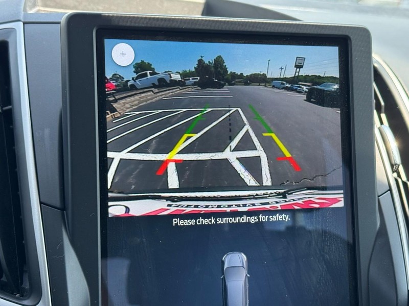 Ford Edge Vehicle Image 21