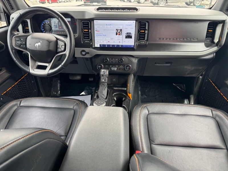 Ford Bronco Vehicle Image 11