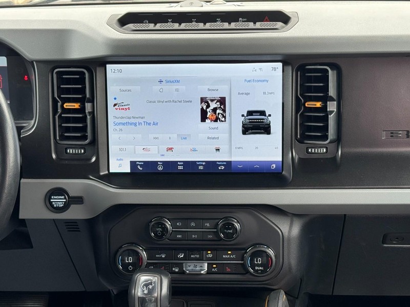 Ford Bronco Vehicle Image 13