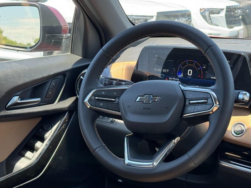 Chevrolet Equinox Vehicle Image 08