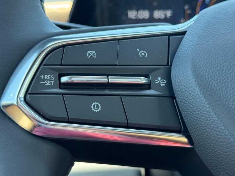 Chevrolet Equinox Vehicle Image 11