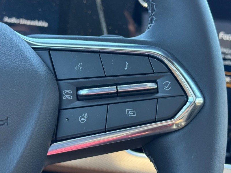 Chevrolet Equinox Vehicle Image 12
